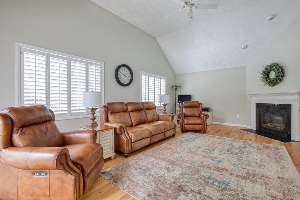 62 Chestnut Road Tyngsborough, MA 01879 - Photo 9 of 29