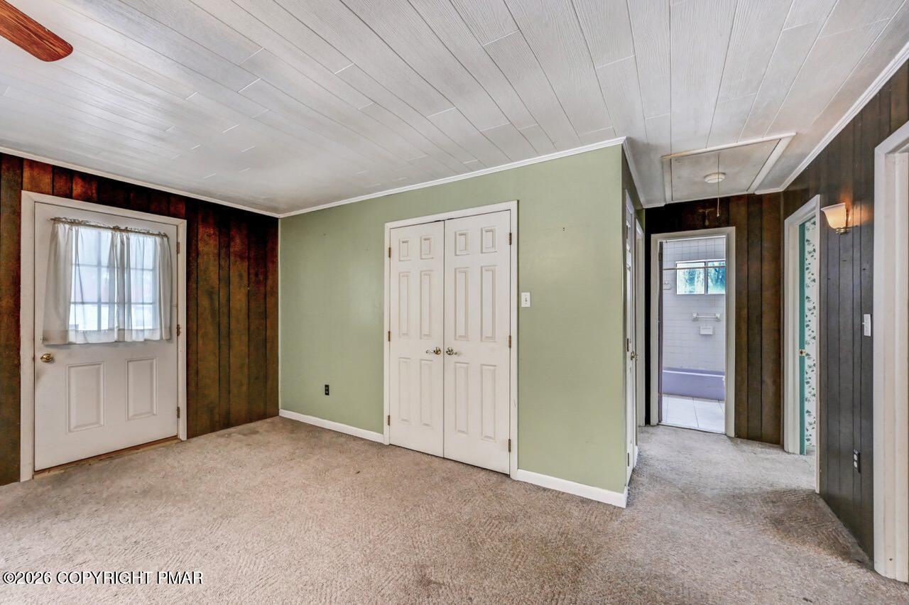 1912 Johns Road Effort, PA 18330 - Photo 21 of 44 a view of an empty room with closet and windows