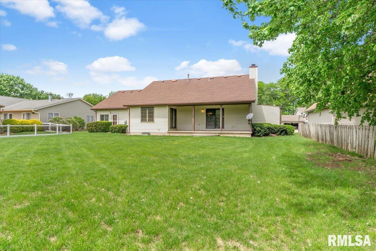 1204 Harmony Court Springfield, IL 62703 - Photo 32 of 35