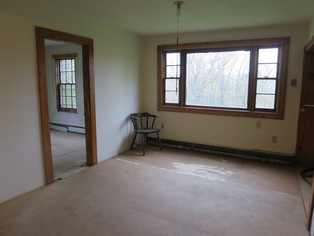 111 Fenton Road Monson, MA 01057 - Photo 6 of 28