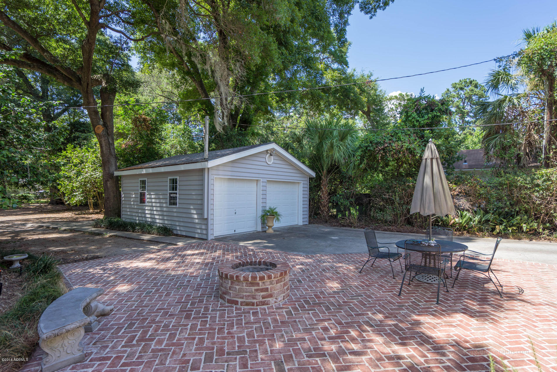 844 Ribaut Road Beaufort, SC 29902 - Photo 6 of 38 DSC02379-1