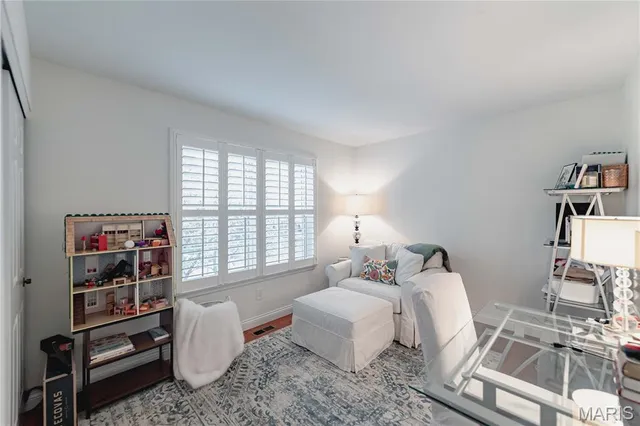 $400,000 | 5314 Kenrick Parke Drive, St. Louis, MO 63119