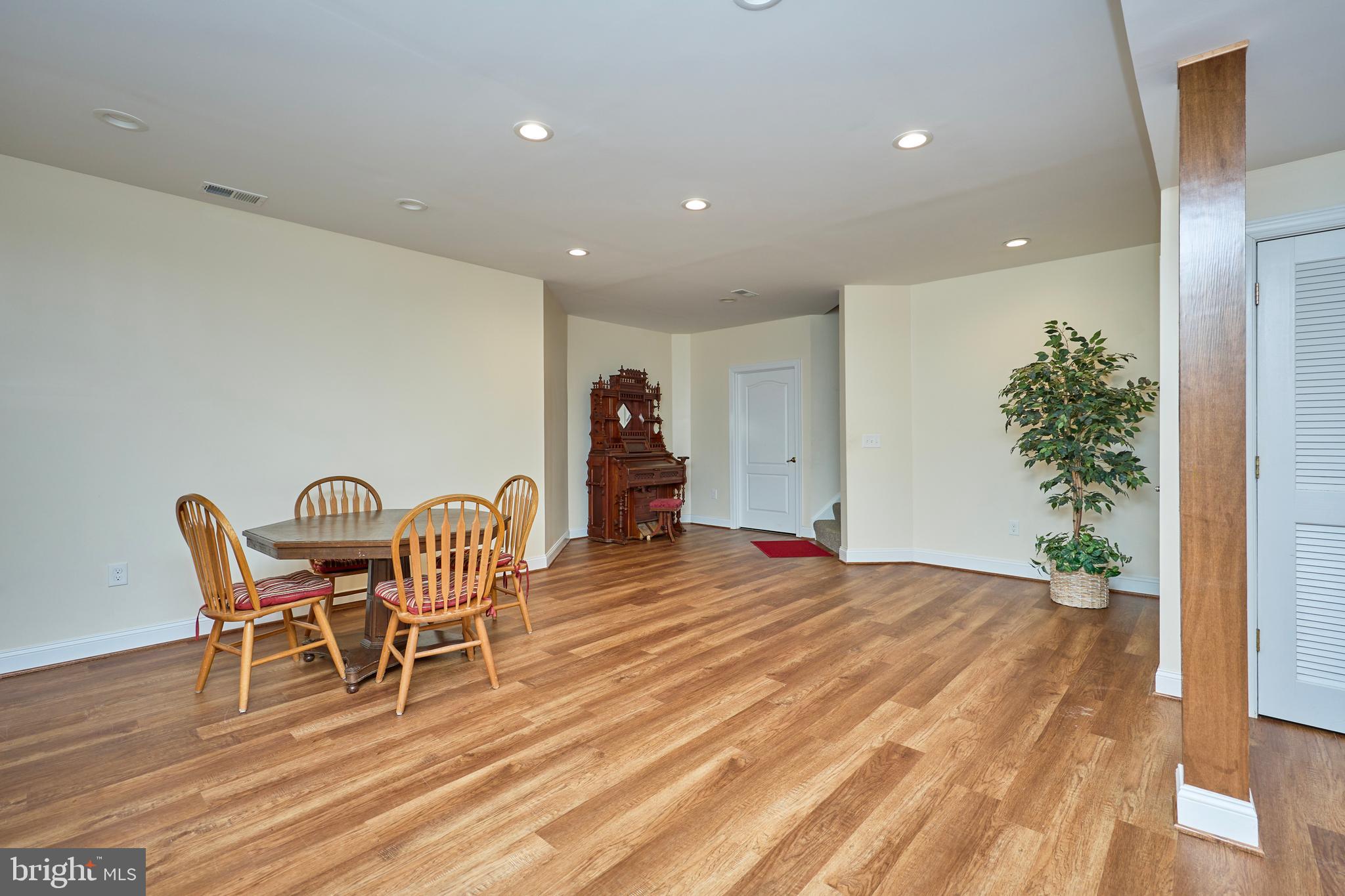 14431 Aden Road Nokesville, VA 20181 - Photo 23 of 38 Basement bonus space