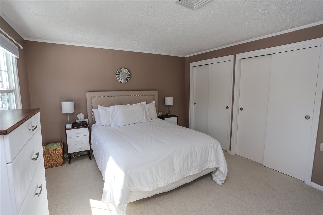 78 Old Derry Road Londonderry, NH 03053 - Photo 23 of 32