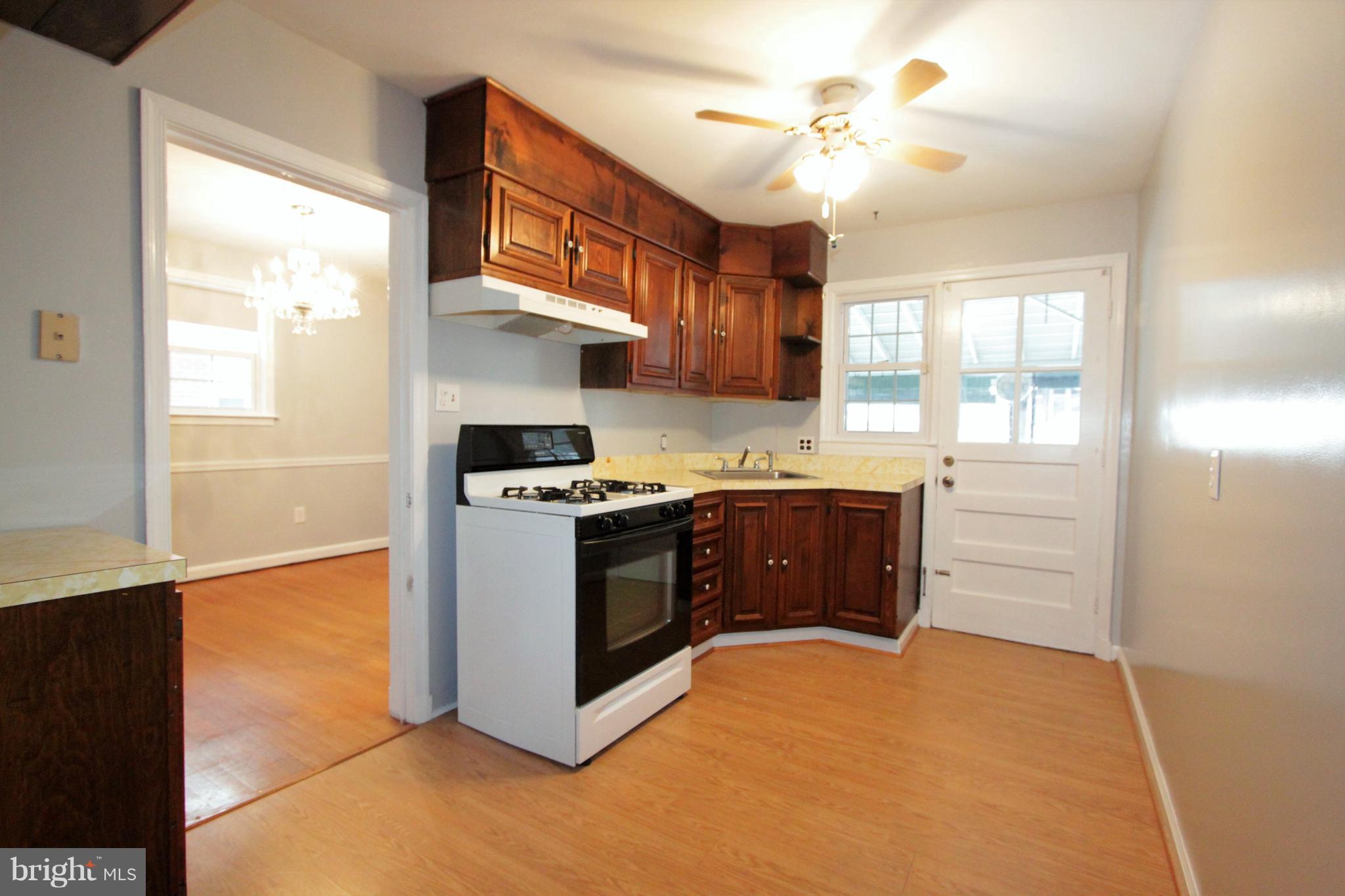 114 Garden Ridge Road Catonsville, MD 21228 - Photo 18 of 36