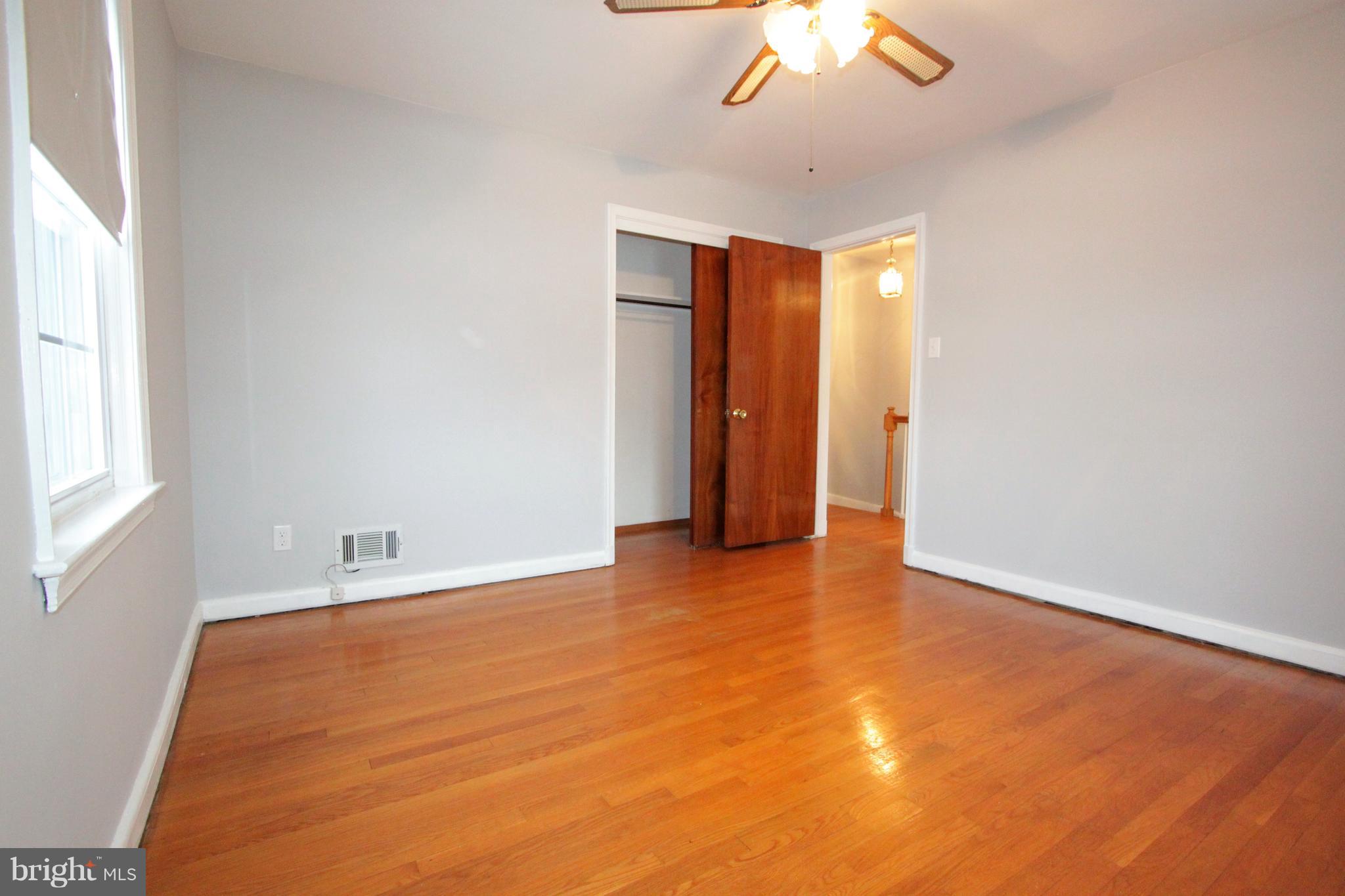 114 Garden Ridge Road Catonsville, MD 21228 - Photo 8 of 36