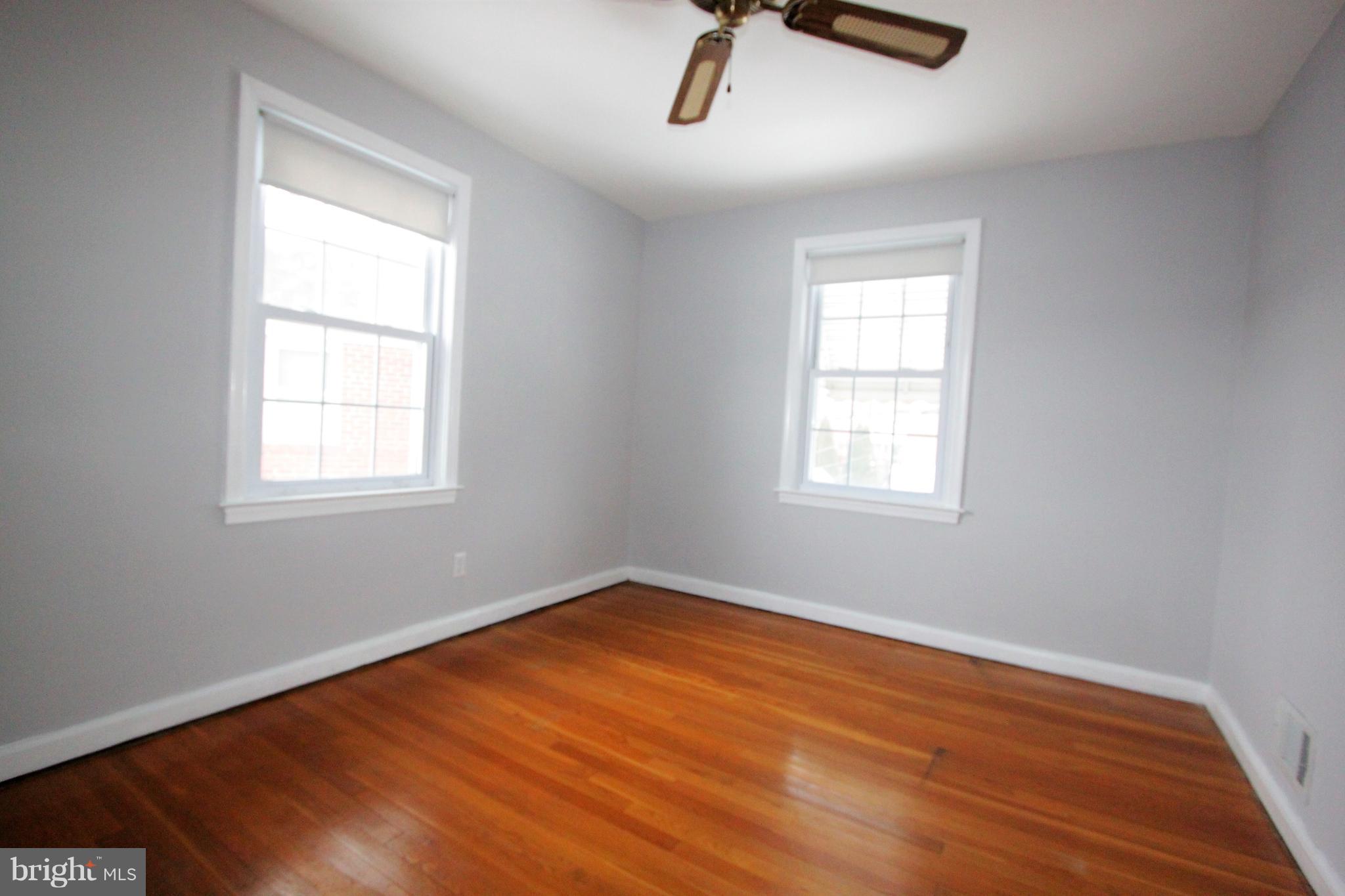 114 Garden Ridge Road Catonsville, MD 21228 - Photo 9 of 36