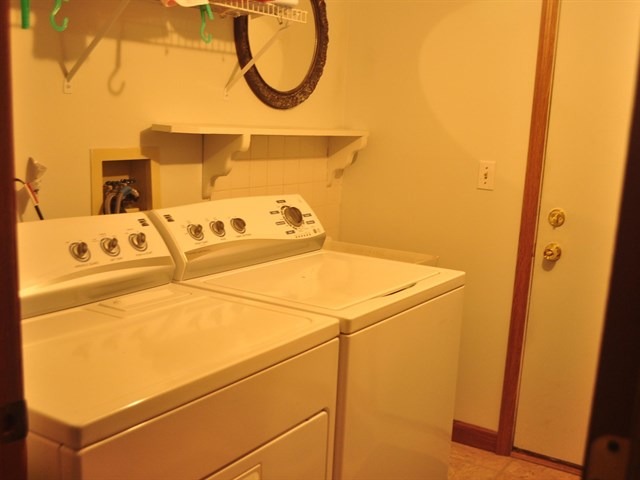 671 Bent Ridge Lane, Unit 671 Elgin, IL 60120 - Photo 14 of 17