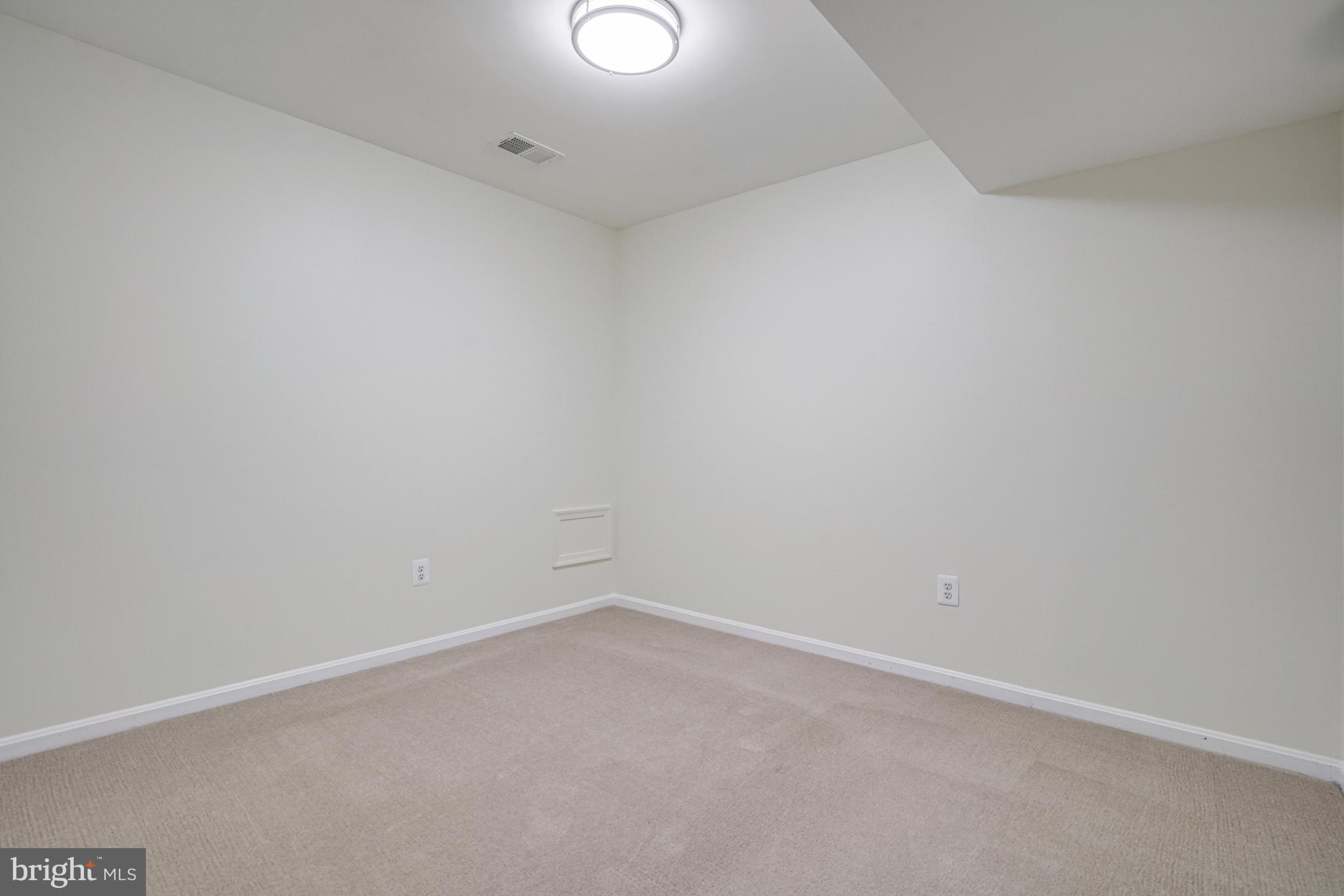 2266 Cartbridge Road Falls Church, VA 22043 - Photo 35 of 48 a view of an empty room