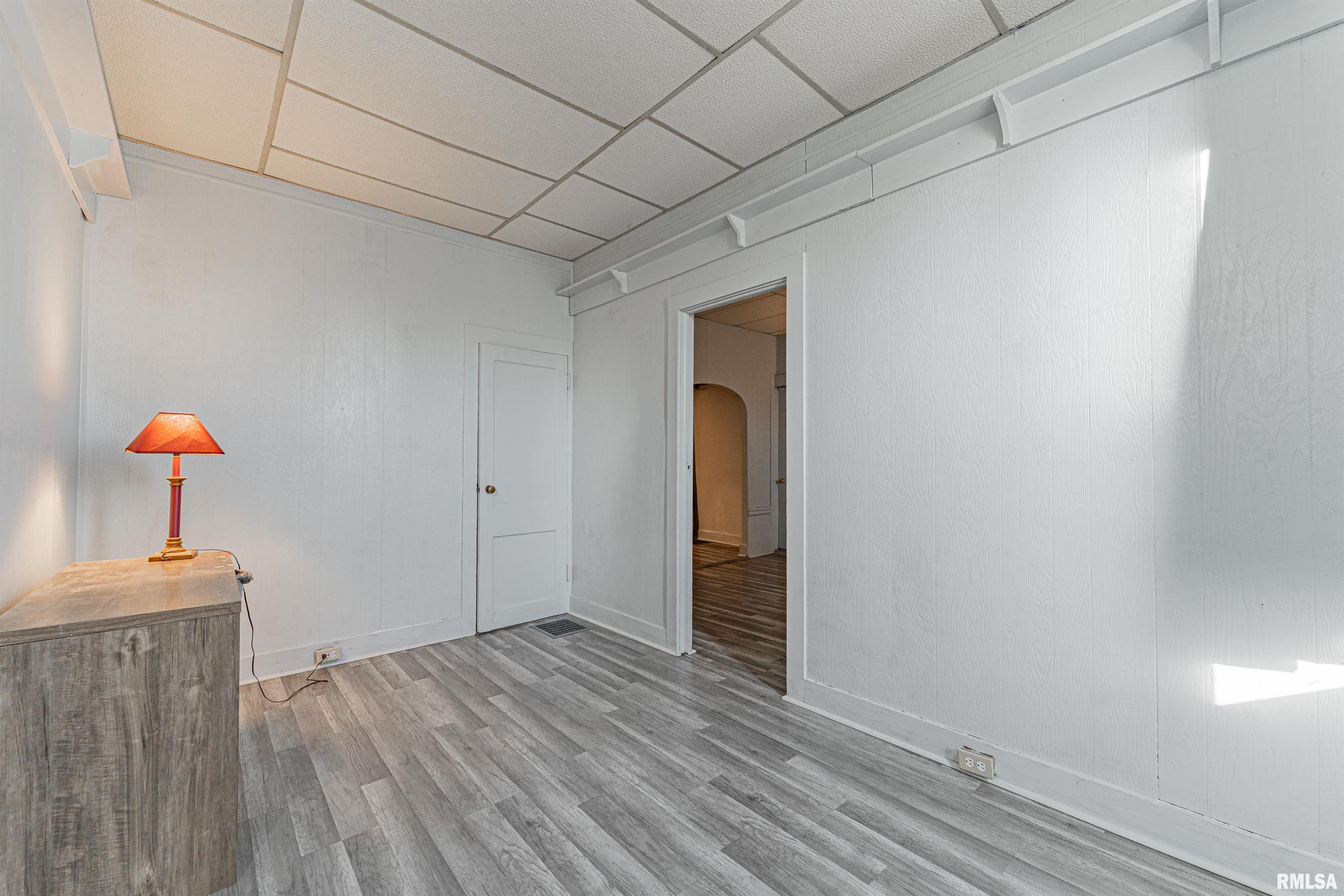 348 5th Street Lincoln, IL 62656 - Photo 12 of 25