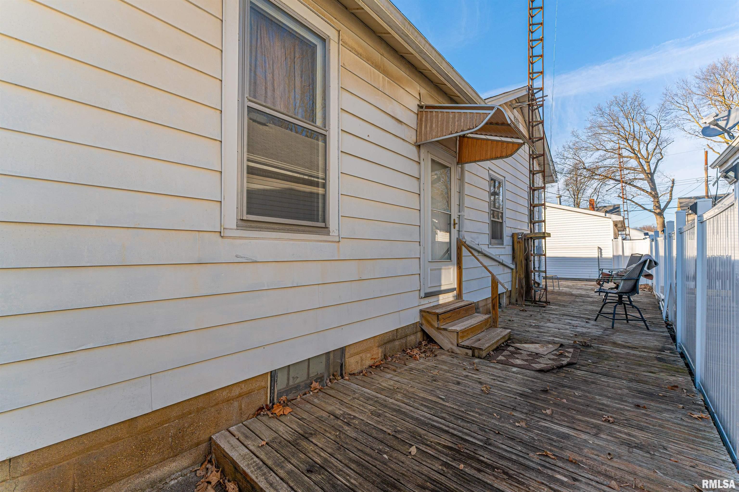 348 5th Street Lincoln, IL 62656 - Photo 20 of 25