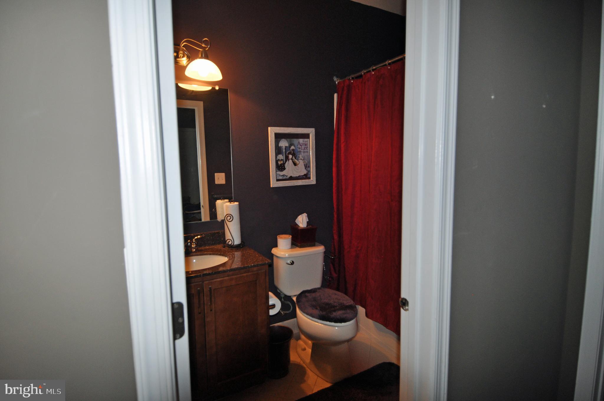 4002 Bridle Ridge Road Upper Marlboro, MD 20772 - Photo 11 of 38 1st Level Full Bath
