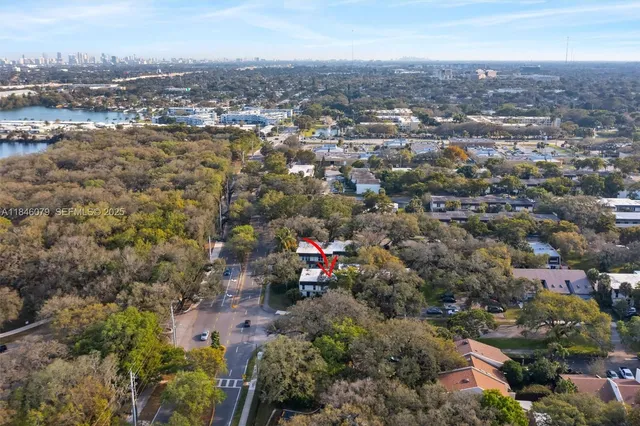 $368,000 | 3300 Atlanta Street, Unit 15B, Hollywood, FL 33021