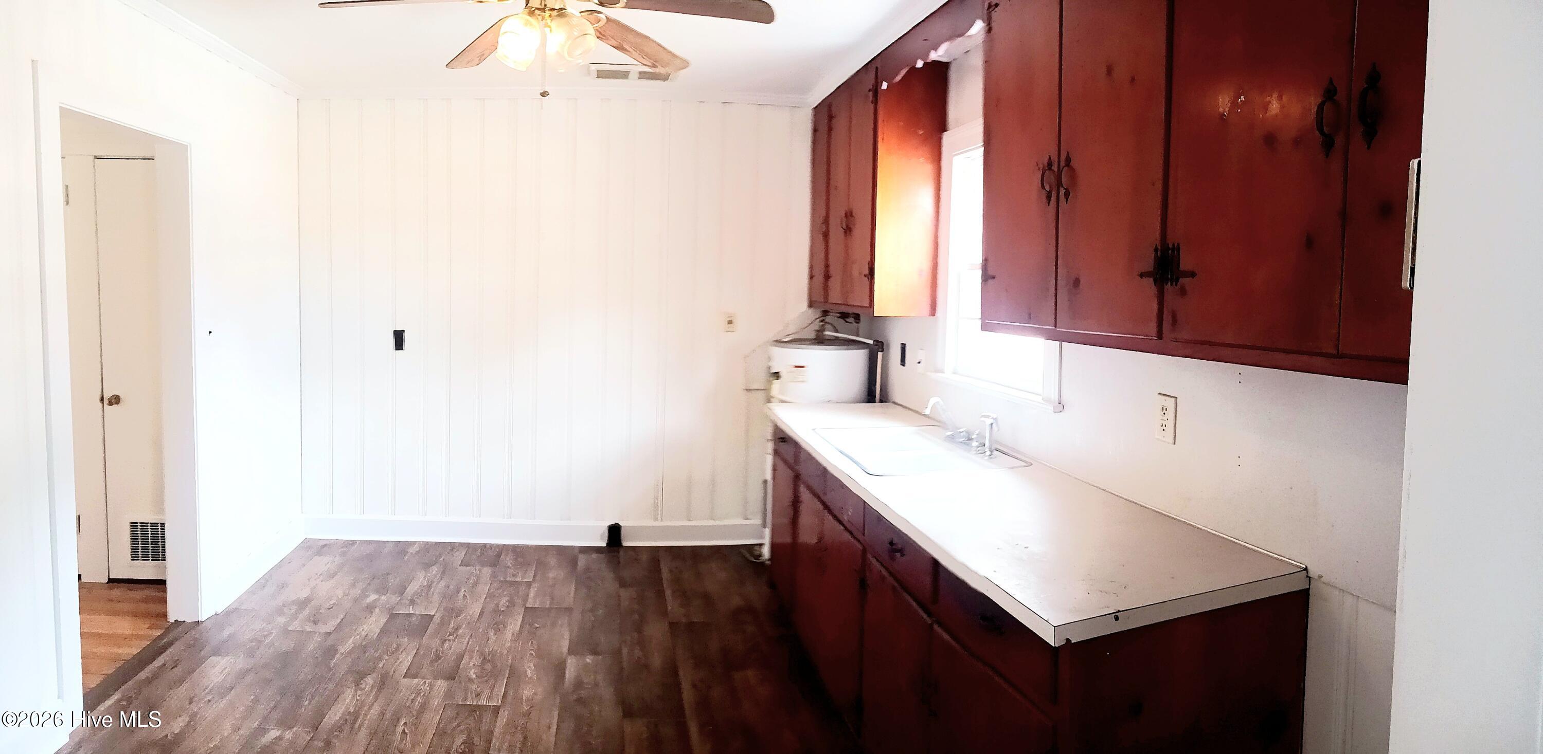 322 Jefferson Street West Wilson, NC 27893 - Photo 3 of 9 Kitchen