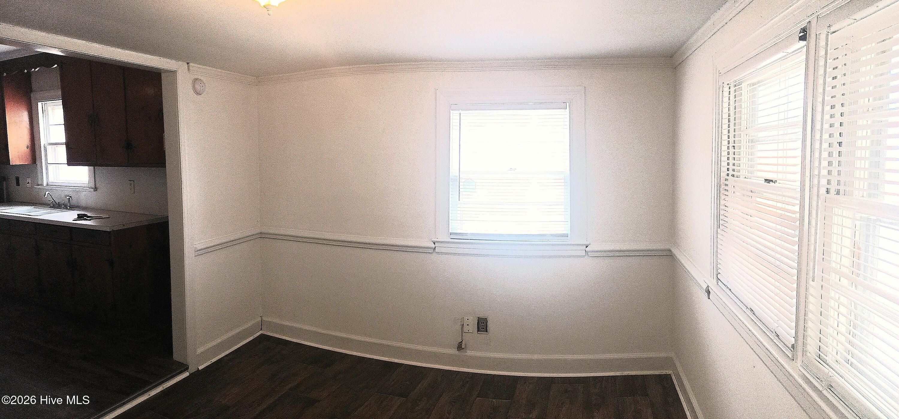 322 Jefferson Street West Wilson, NC 27893 - Photo 7 of 9 DR/Den