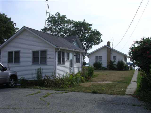11651 North Ogden Point Road Syracuse, IN 46567 - Photo 2 of 7 Gallery Image 2