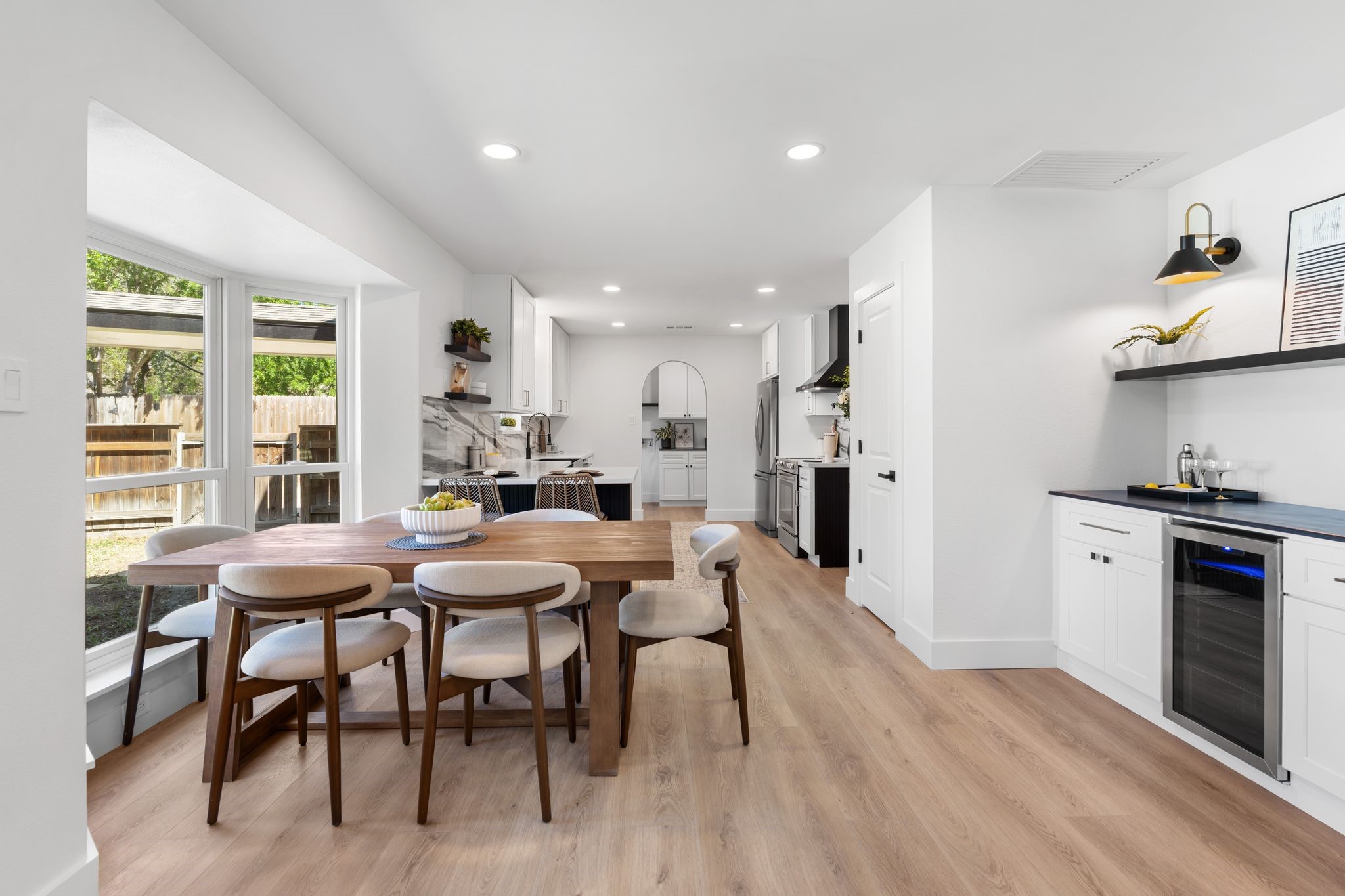 6902 Stoney River Drive Spring, TX 77379 - Photo 8 of 32 A seamless space that brings people together whether you’re hosting a lively dinner party or enjoying a quiet family meal.