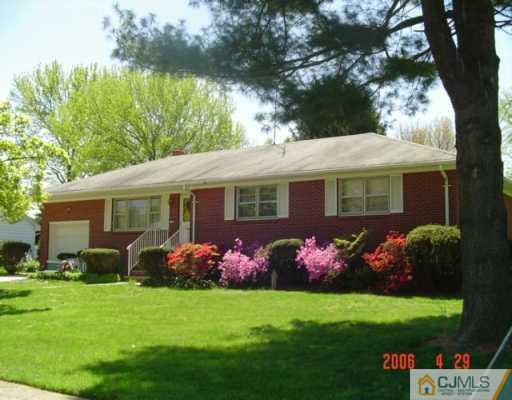 276 Dallas Road North Brunswick, NJ 08902 - Photo 1 of 8 Gallery Image 1