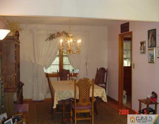 276 Dallas Road North Brunswick, NJ 08902 - Photo 3 of 8 Gallery Image 3