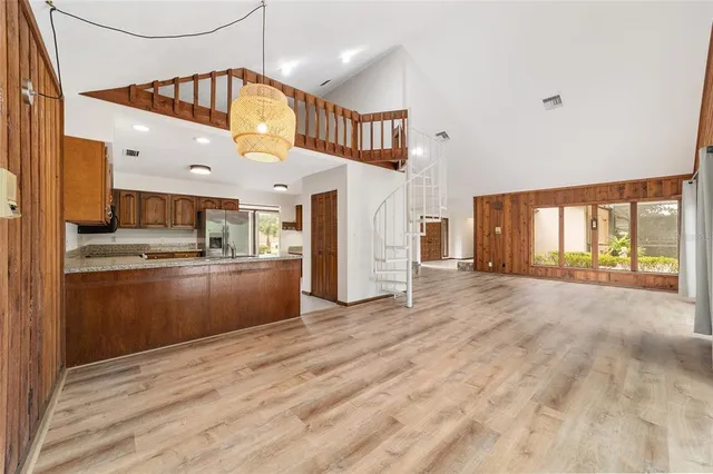 $549,999 | 165 Northeast 55th Avenue, Ocala, FL 34470