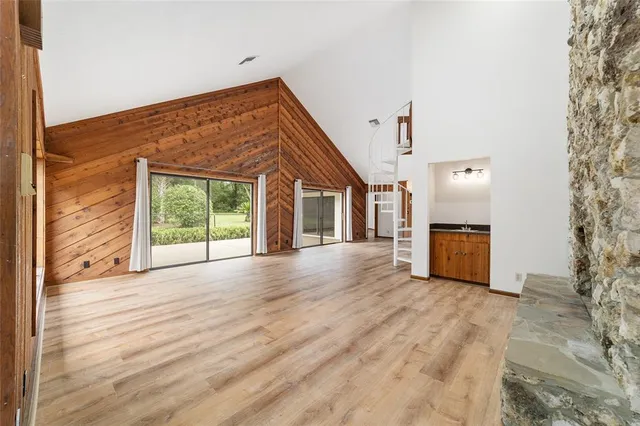 $559,999 | 165 Northeast 55th Avenue, Ocala, FL 34470