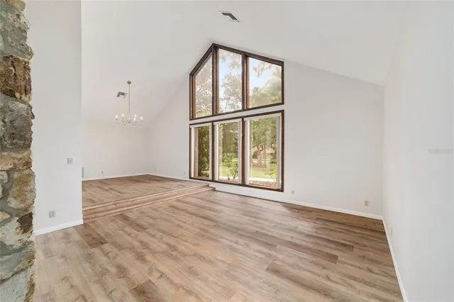 $559,999 | 165 Northeast 55th Avenue, Ocala, FL 34470