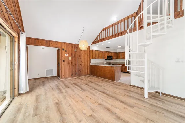 $549,999 | 165 Northeast 55th Avenue, Ocala, FL 34470