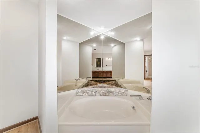 $559,999 | 165 Northeast 55th Avenue, Ocala, FL 34470