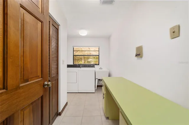 $559,999 | 165 Northeast 55th Avenue, Ocala, FL 34470