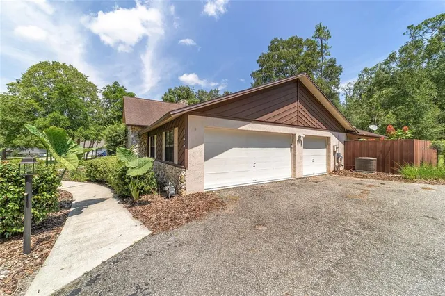 $549,999 | 165 Northeast 55th Avenue, Ocala, FL 34470