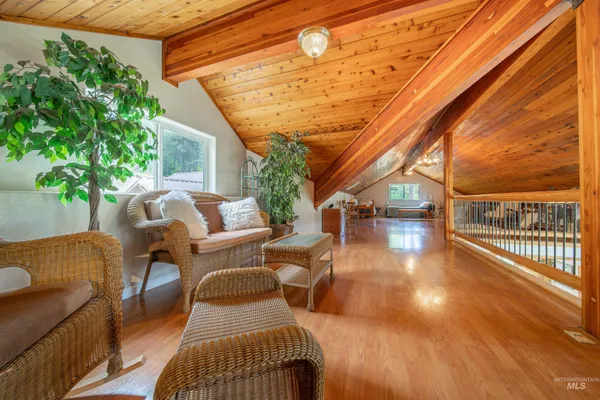 $885,500 | 110 Pineway Lane, Kamiah, ID 83536