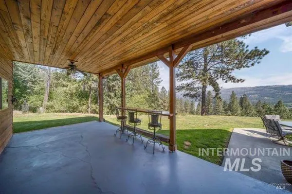 $885,500 | 110 Pineway Lane, Kamiah, ID 83536