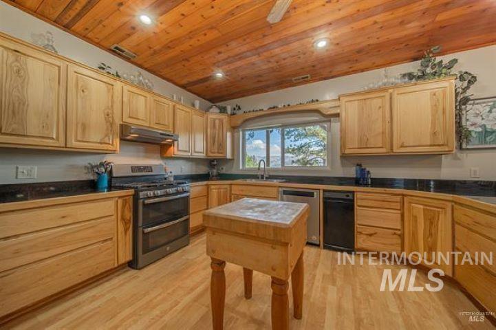 110 Pineway Lane Kamiah, ID 83536 - Photo 8 of 30