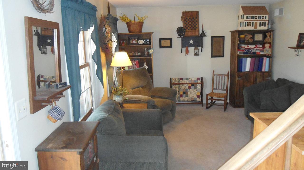 31 Brookfield Road Lititz, PA 17543 - Photo 4 of 21