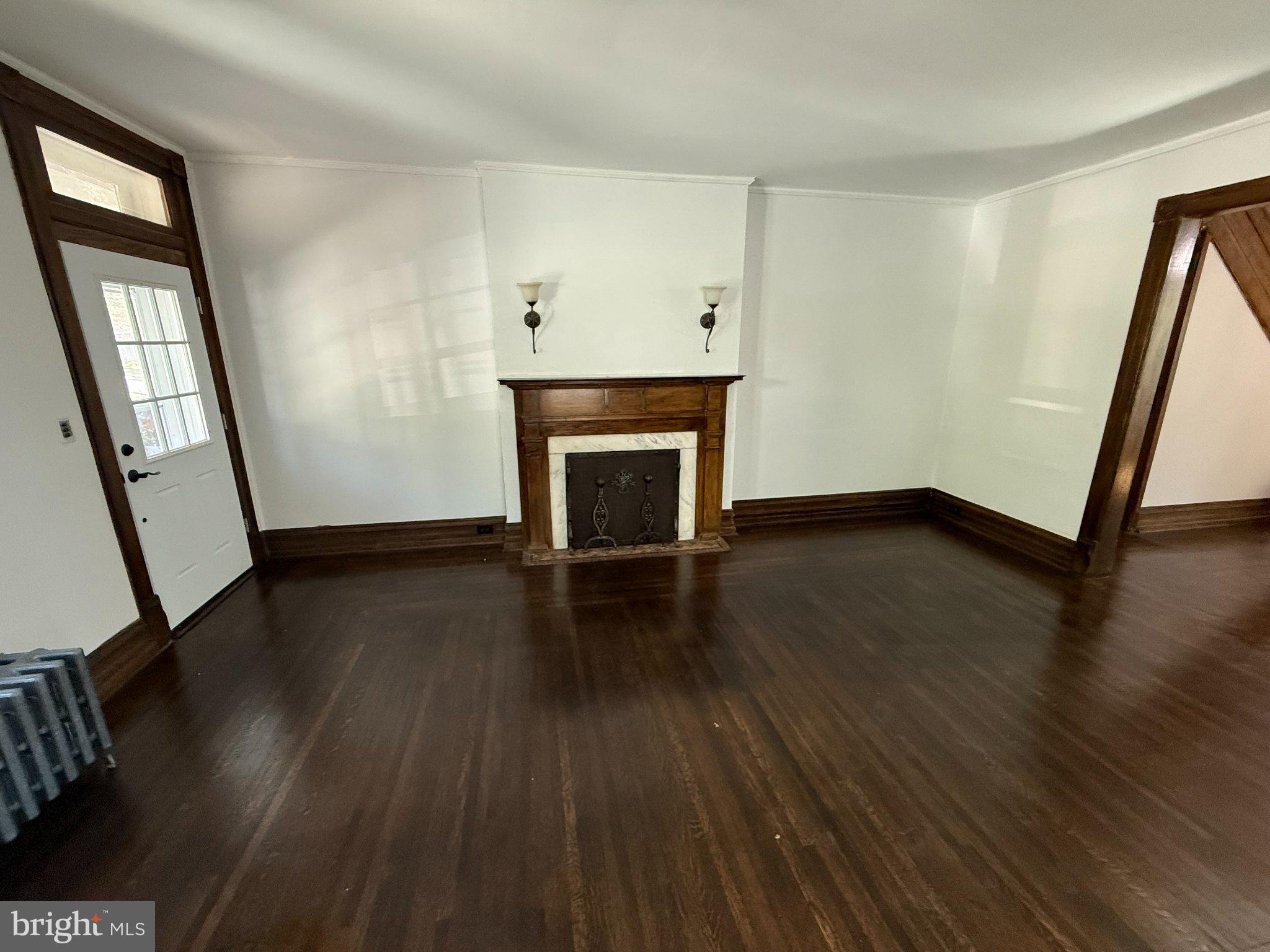 223 Friedensburg Road Reading, PA 19606 - Photo 6 of 29 Living room