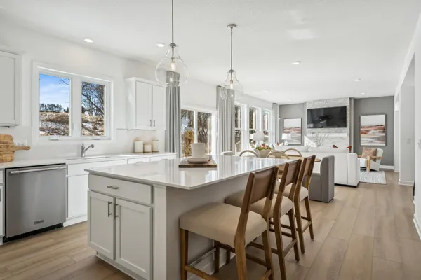 $651,085 | 9827 49th Place Northeast, St. Michael, MN 55376