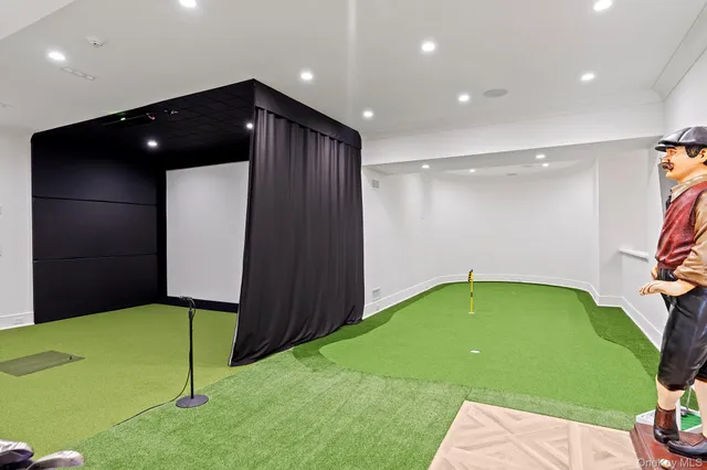 $9,850,000 | 25 Brewster Lane East, East Setauket, NY 11733