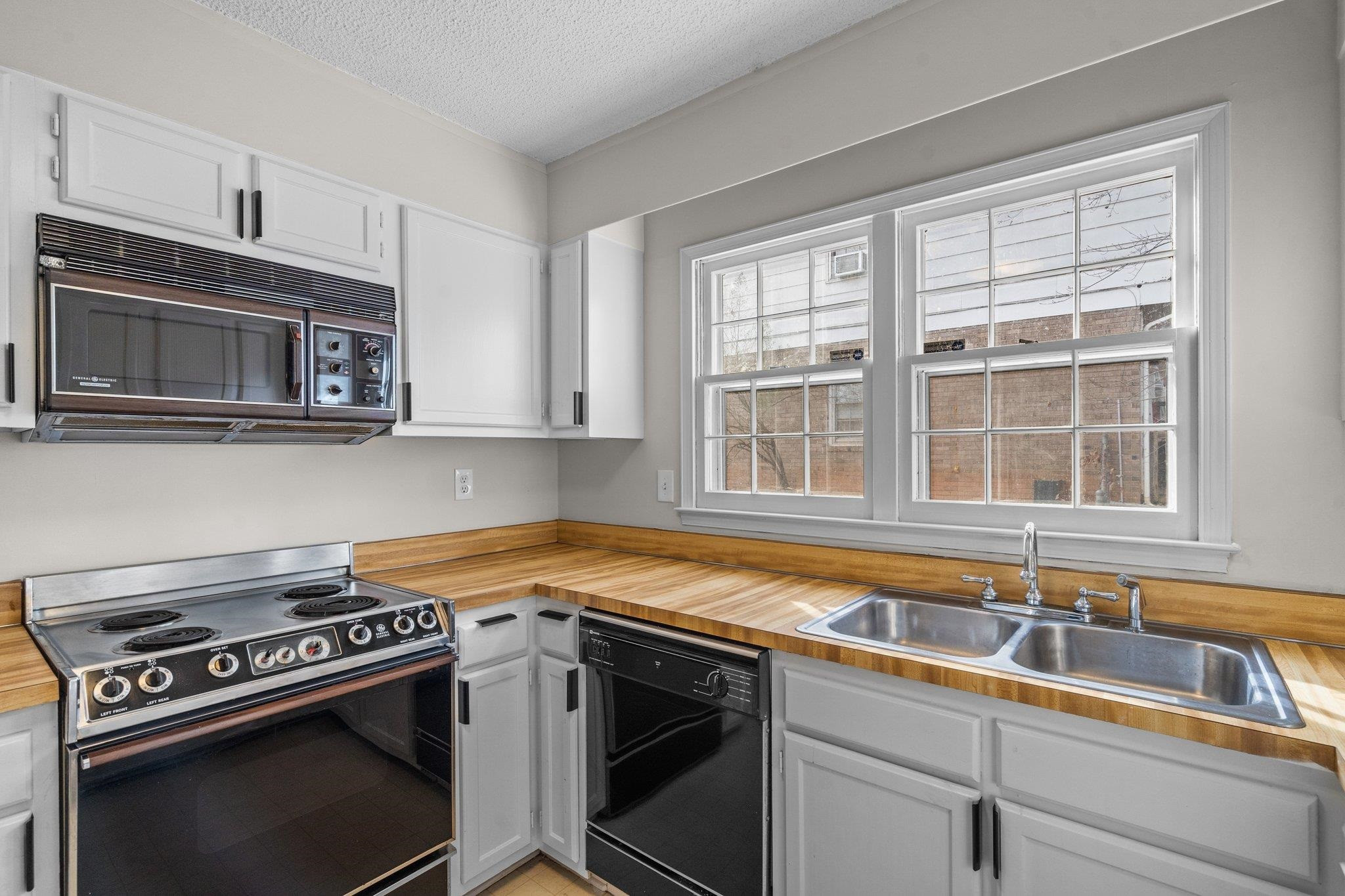 512 Sawmill Road Raleigh, NC 27615 - Photo 9 of 30 Photo 9