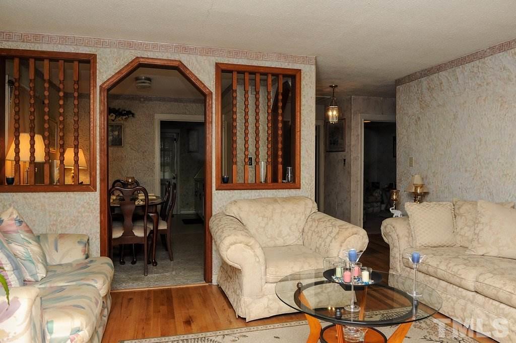 1601 Robinhood Road Durham, NC 27701 - Photo 10 of 24