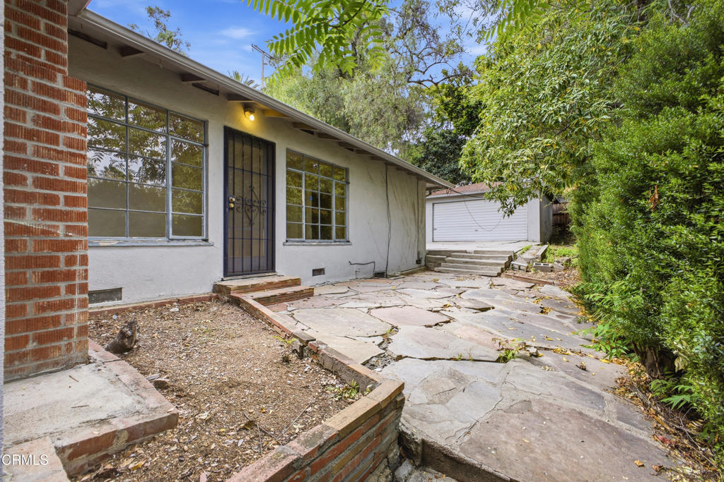 808 Valley View Road South Pasadena, CA 91030 - Photo 10 of 13 10 - Valley View (808)