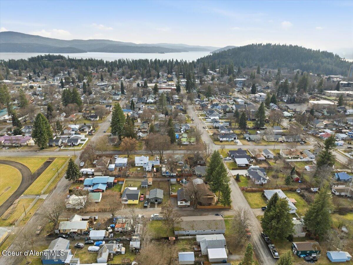1204 East Foster Avenue Coeur D'Alene, ID 83814 - Photo 33 of 45 05-Aerial Front of Home