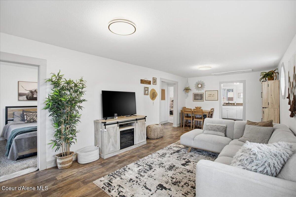 1204 East Foster Avenue Coeur D'Alene, ID 83814 - Photo 5 of 45 16-Living Room