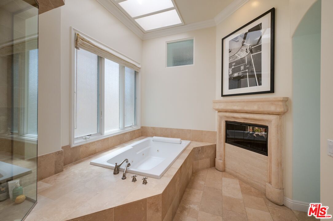 129 Channel Pointe Court Marina del Rey, CA 90292 - Photo 29 of 49