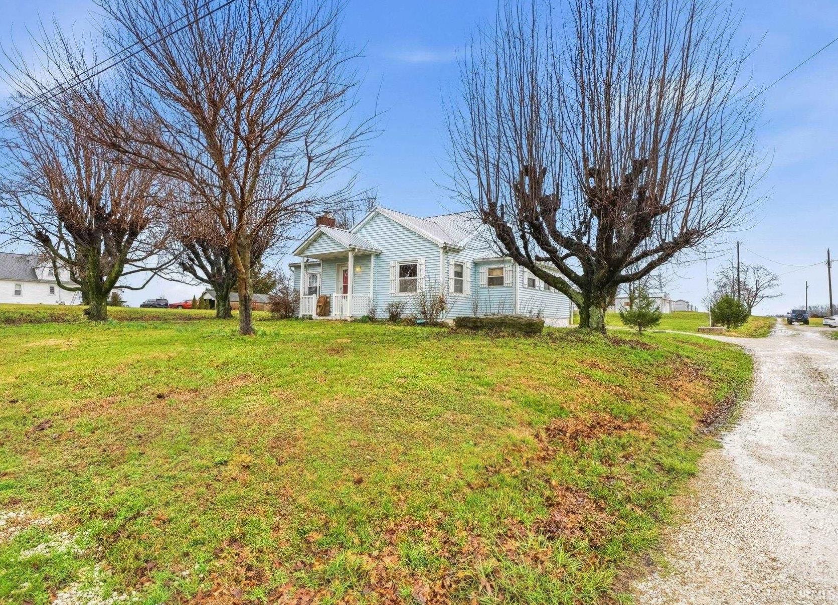 6982 Highway 231 Jasper, IN 47546 - Photo 2 of 27