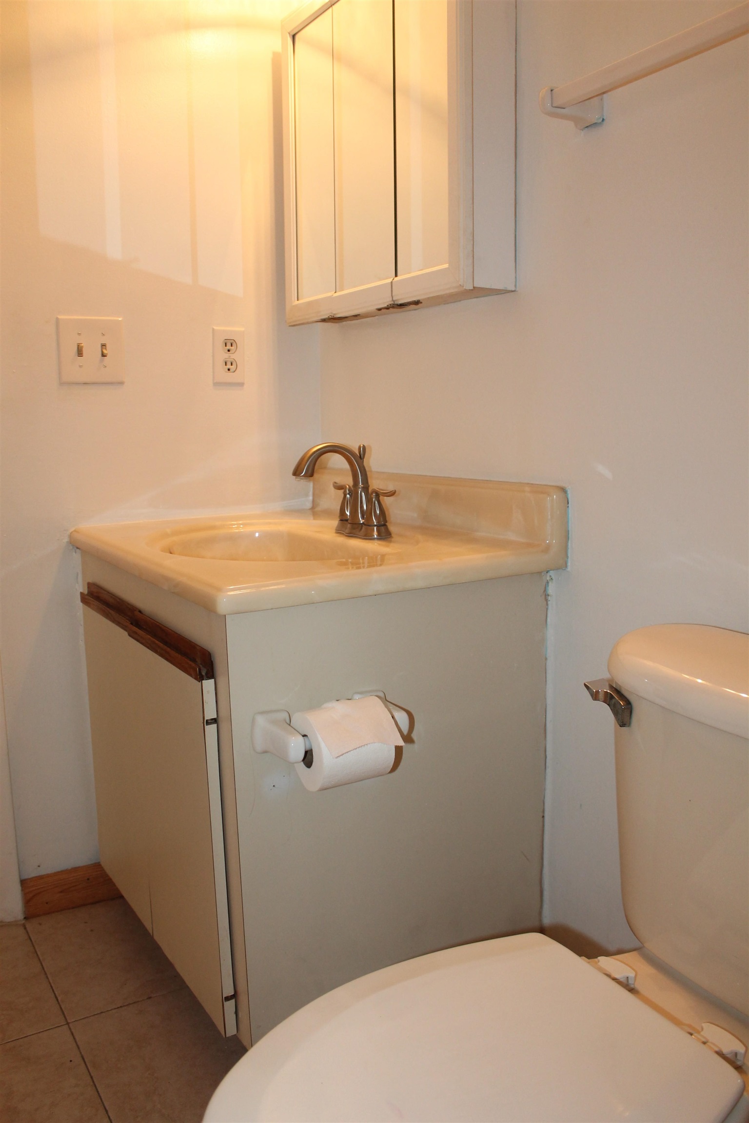 3601 Windjammer Lane St. Augustine, FL 32084 - Photo 12 of 22 a bathroom with a sink and a toilet