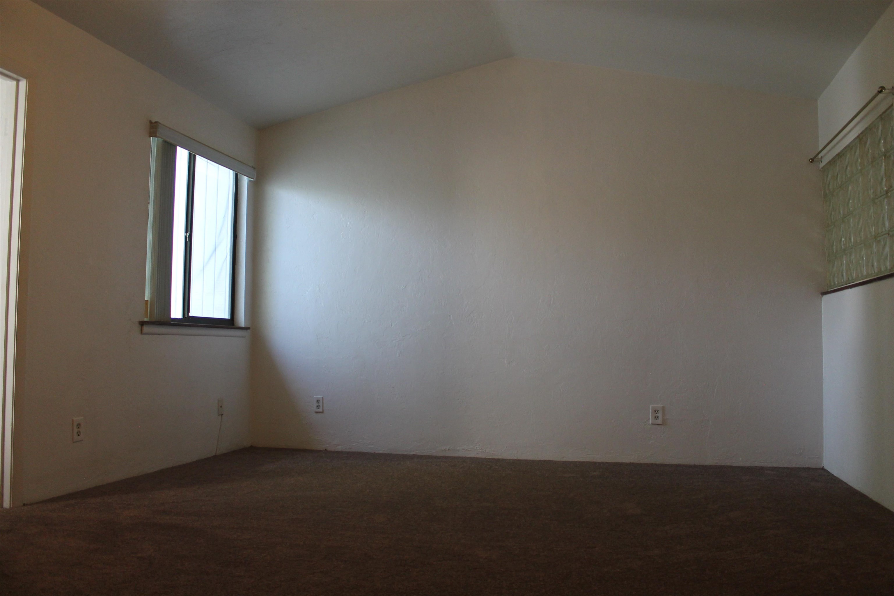 3601 Windjammer Lane St. Augustine, FL 32084 - Photo 17 of 22 an empty room with a window