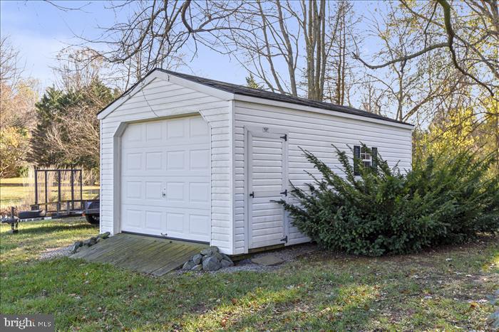 35 Old Solomons Island Road Lothian, MD 20711 - Photo 36 of 43 Large storage shed