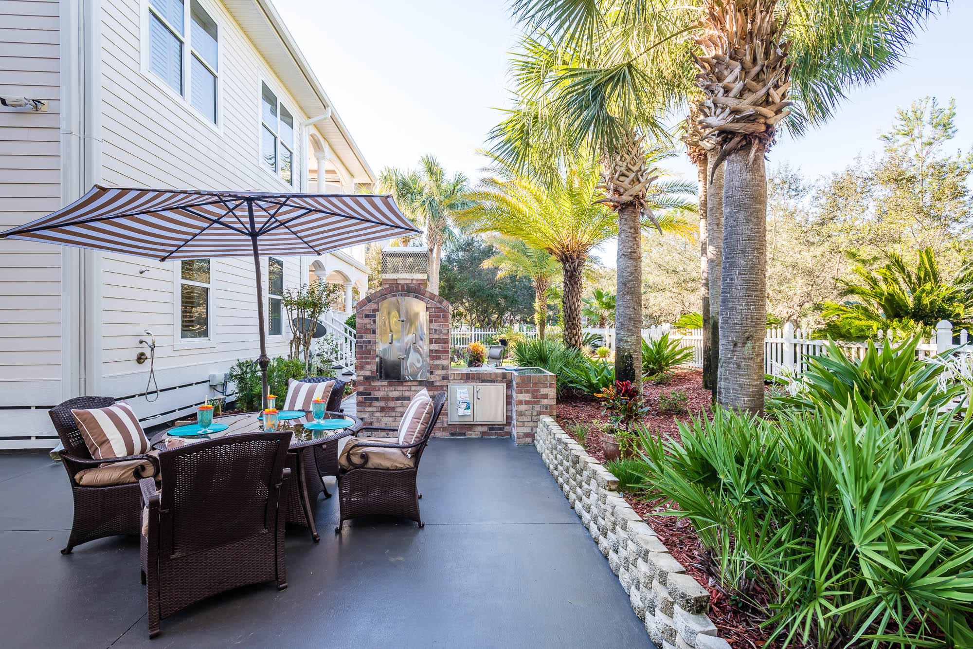 260 Old Beach Road Santa Rosa Beach, FL 32459 - Photo 8 of 75 an outdoor space with patio furniture