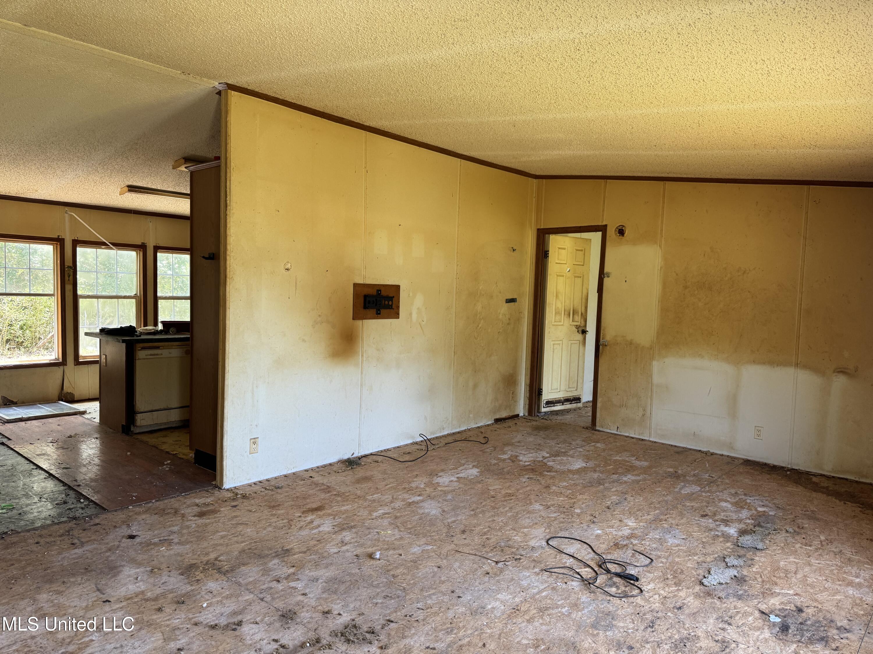 20090 Nells Road Saucier, MS 39574 - Photo 6 of 10 IMG_4827