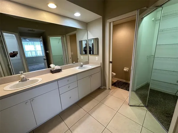 $2,100 | 1200 Country Club Drive, Unit 4102, Largo, FL 33771